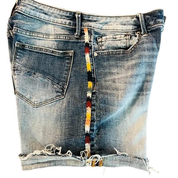 DRIFTWOOD WOMEN’S DENIM CUTOFF EMBROIDERED SHORTS SIZE 27 - Picture 12 of 12